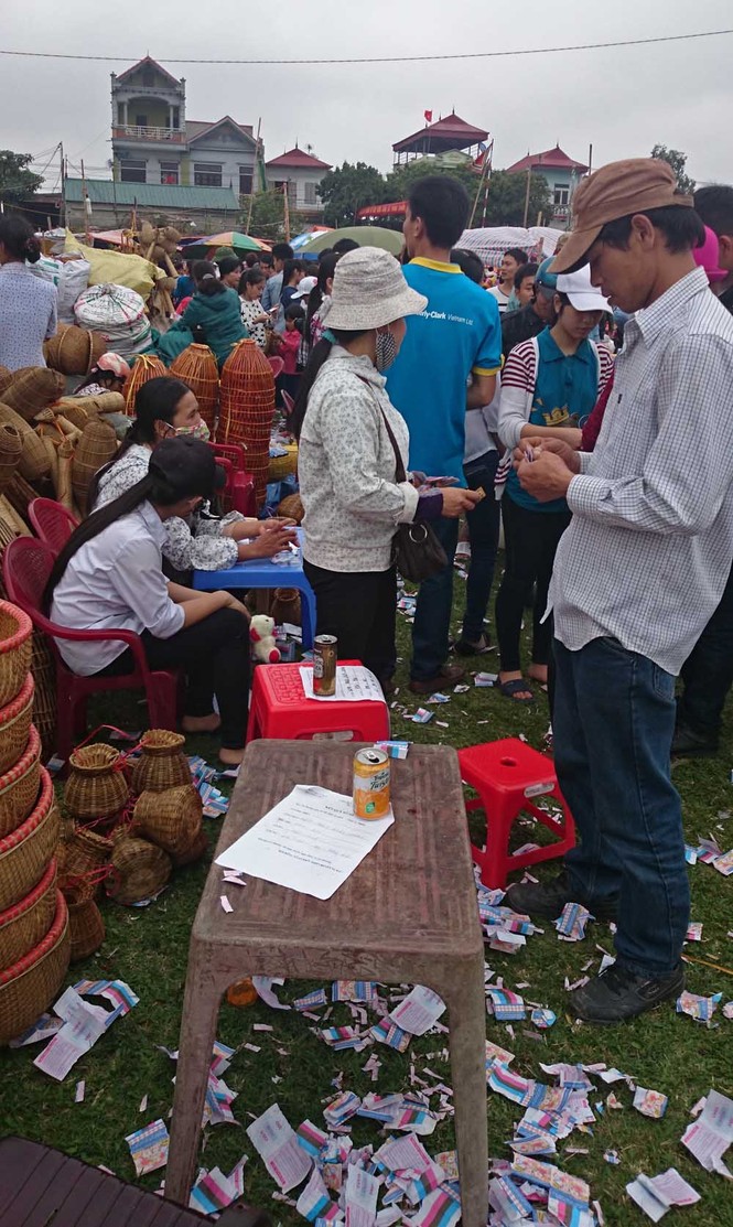 Chưa họp, chợ Viềng đã chật kín người - ảnh 6