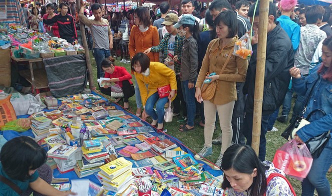 Chưa họp, chợ Viềng đã chật kín người - ảnh 5