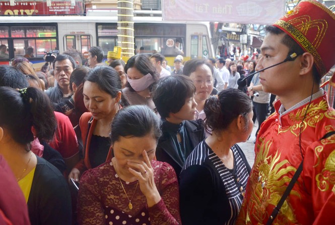Đổ xô mua vàng ngày vía Thần Tài - ảnh 4