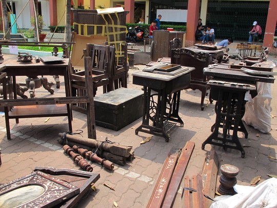Đứa cháu 'trời đánh' đầu độc ông bà để cướp kho đồ cổ - ảnh 1