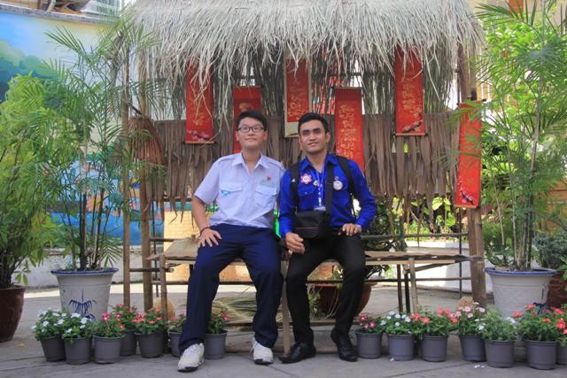 Đại biểu Tàu SSEAYP hát Trống cơm, học phát âm tiếng Việt... - ảnh 5