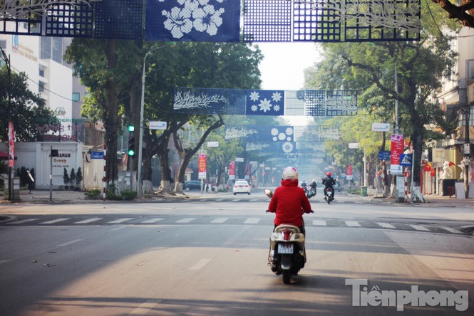 ẢNH: Hà Nội sáng mồng một Tết - ảnh 18
