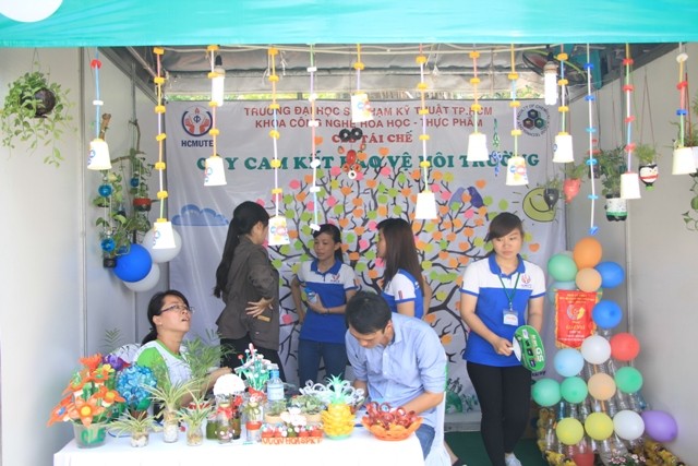 Người Sài Gòn đổi đồ cũ lấy đồ mới - ảnh 2
