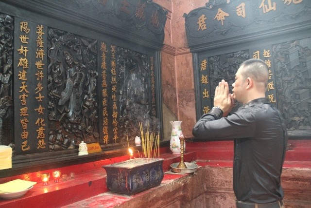 cận cảnh chùa ngọc hoàng - ảnh 8
