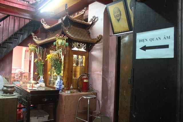 cận cảnh chùa ngọc hoàng - ảnh 11