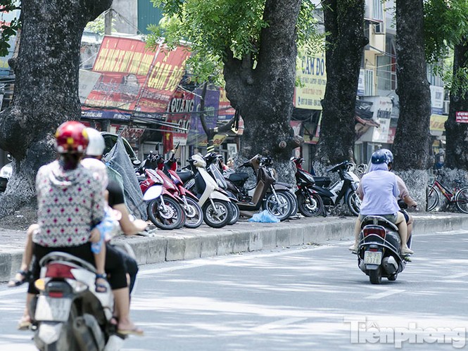 Phướn quảng cáo