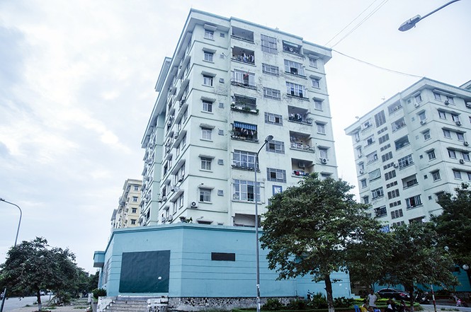 Nền chung cư bỗng… sụp sâu gần nửa mét - ảnh 12