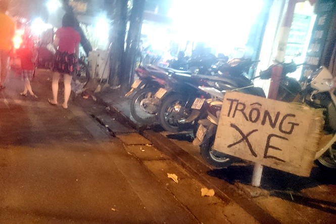 Phố đi bộ đông nghịt người trước Tết Trung thu - ảnh 14