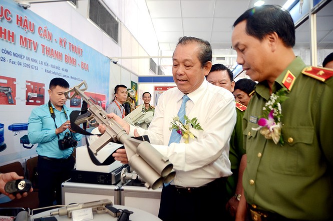 Lóa mắt với những trang thiết bị phòng cháy, chữa cháy - ảnh 16