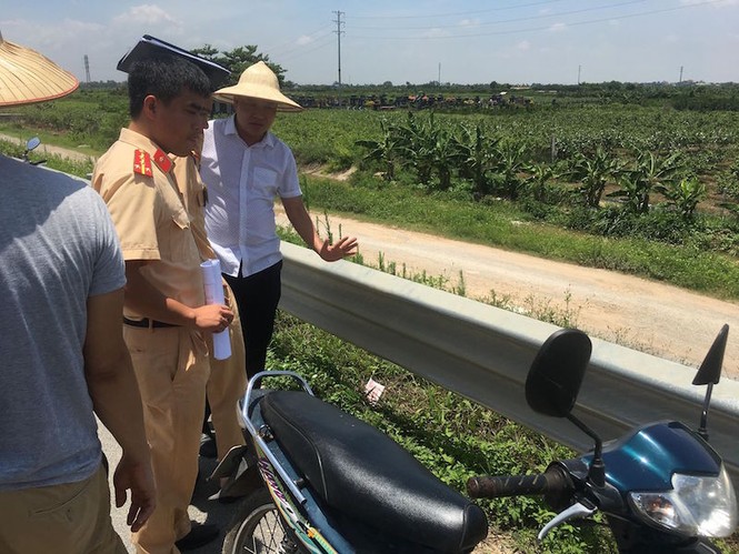 Hiện trường hai thiếu nữ tử vong thương tâm trên cầu - ảnh 12
