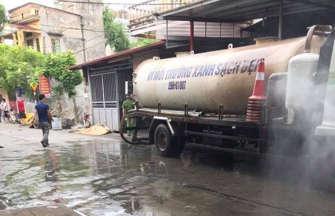 Thùng xe bồn phát nổ, một người tử vong - ảnh 1