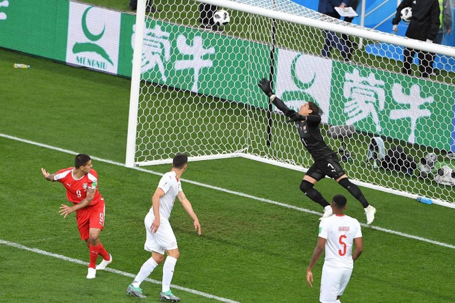 'Messi Thụy Sĩ' rực sáng với 'bàn thắng vàng' hạ Serbia - ảnh 7