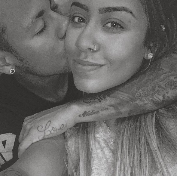 Em gái Neymar ngất khi thấy anh trai ghi bàn ở World Cup - ảnh 6