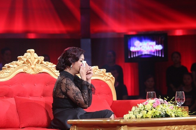 Cindy Thái Tài bật khóc tiết lộ góc khuất đau đớn trước và sau chuyển giới - ảnh 2