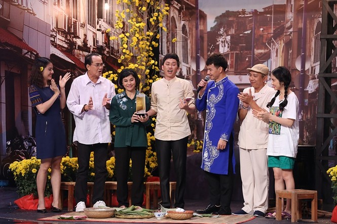 Hoài Linh xưng là chồng Cát Phượng, đẩy Kiều Minh Tuấn thành con út - ảnh 4