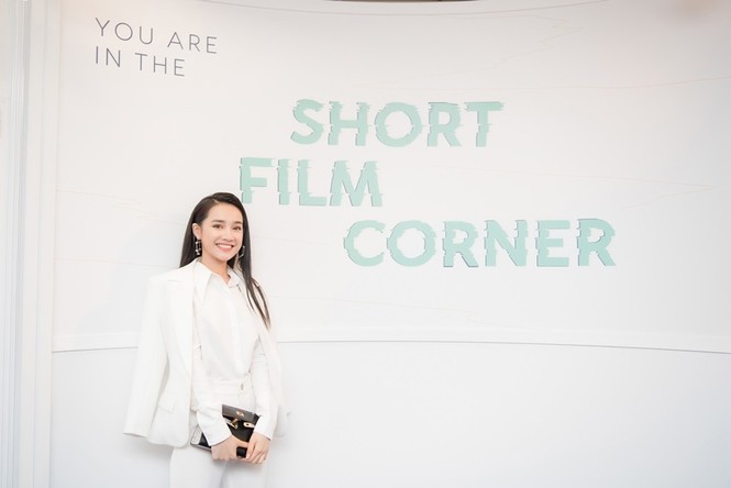 Nhã Phương mang bầu, khổ sở trong phim ngắn chiếu tại Cannes - ảnh 1