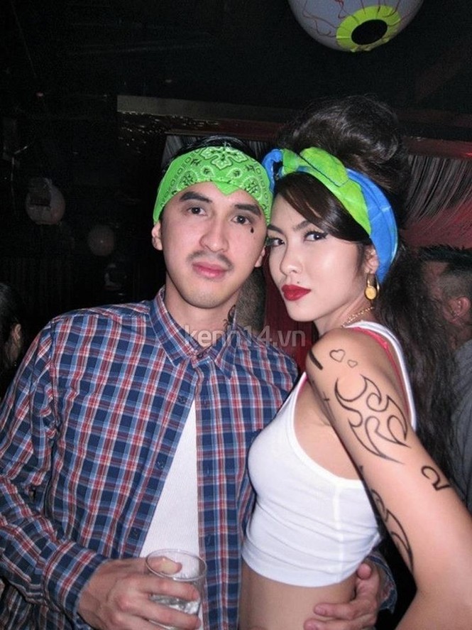 Vợ chồng Hà Tăng 'biến hoá' bất ngờ dịp Halloween - ảnh 4