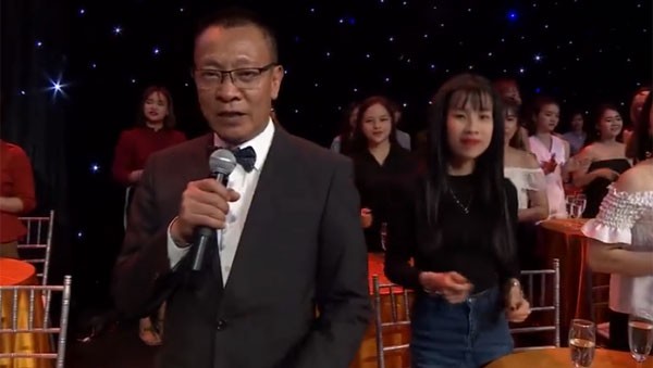 MC Lại Văn Sâm bất ngờ lên sóng VTV bên dàn mỹ nhân Việt - ảnh 3