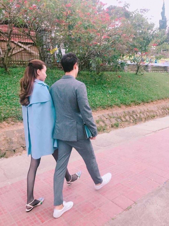 Loạt ảnh chứng minh Hà Hồ và Kim Lý đang hạnh phúc ngọt ngào - ảnh 5