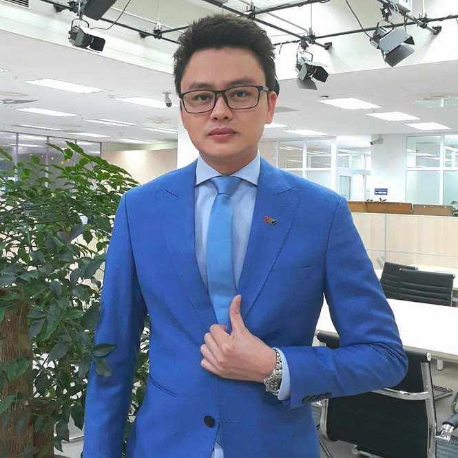 BTV Hữu Bằng chia sẻ về công việc, tiết lộ mối tình đầu năm lớp 8 - ảnh 3