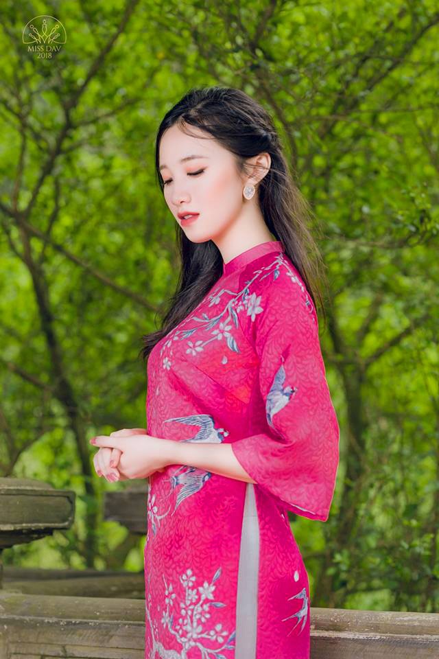 Cận cảnh nhan sắc tân Hoa khôi Học viện Ngoại Giao 2018 - ảnh 9