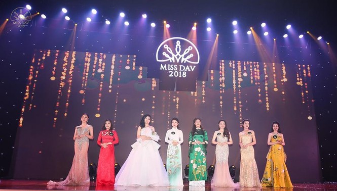 Cận cảnh nhan sắc tân Hoa khôi Học viện Ngoại Giao 2018 - ảnh 14