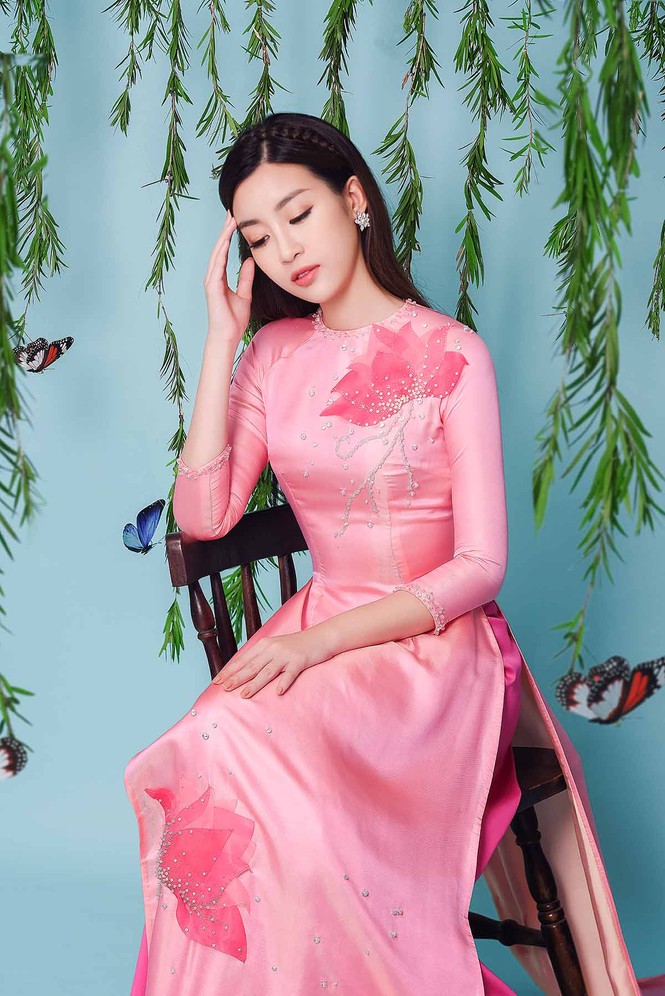 Đỗ Mỹ Linh gây thương nhớ với áo dài duyên dáng - ảnh 1