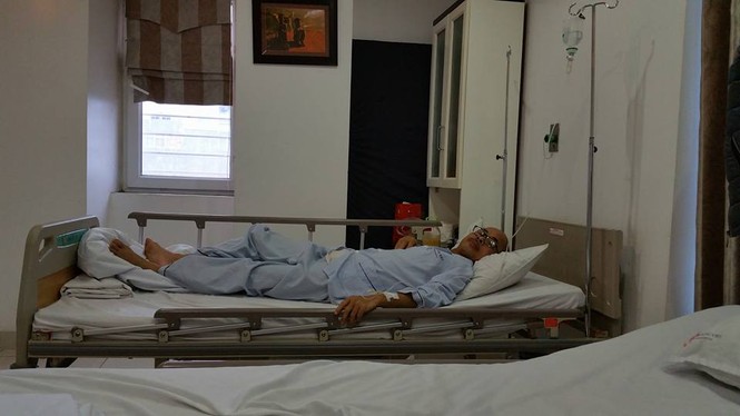 Nghệ sỹ Hán Văn Tình: Bệnh tật có chừa ai, cứ vô tư mà sống - ảnh 1