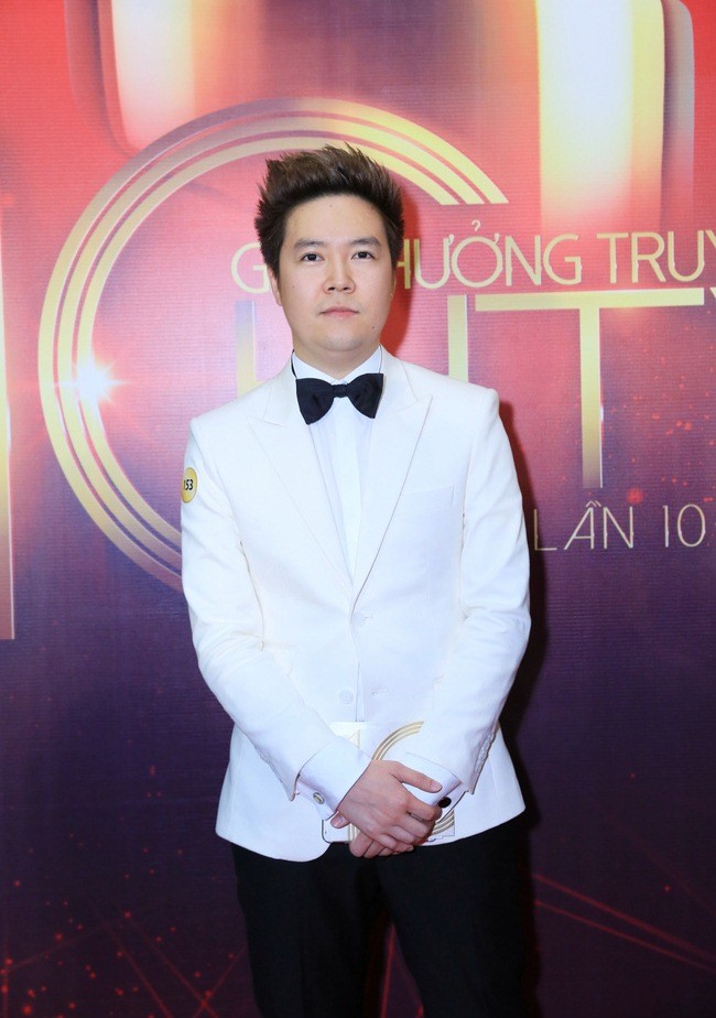 Dàn sao Việt lộng lẫy trên thảm đỏ HTV Awards - ảnh 17