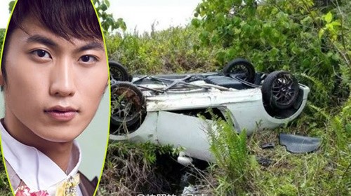 Hoa vương Châu Á gặp nạn; Ngọc Trinh khoe đôi chân bầm tím - ảnh 3