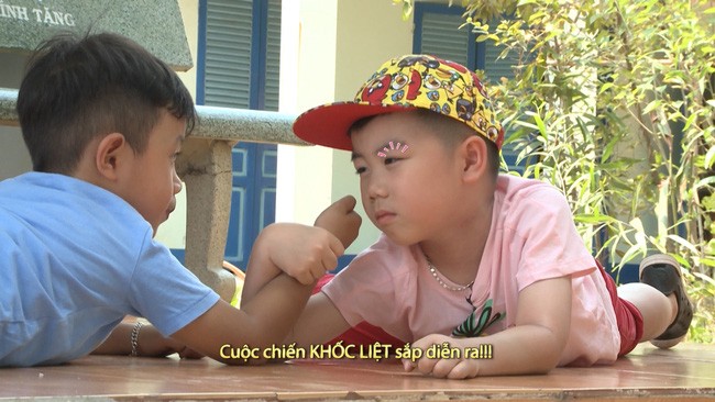 Bố ơi mình đi đâu thế: Bé Bell khóc thét khi bố bị quệt nhọ nồi - ảnh 13