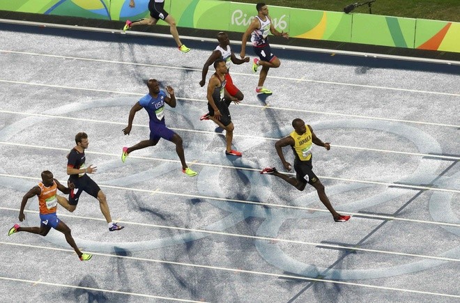 Usain Bolt được nữ CĐV cầu hôn sau khi giành HCV - ảnh 1