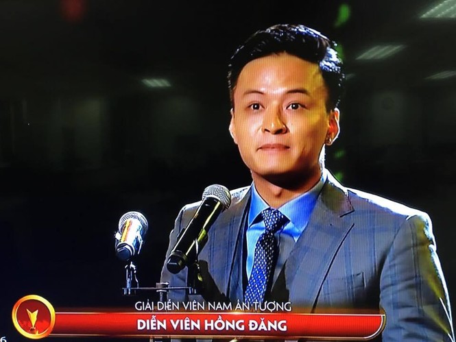 Hồ Văn Cường vượt mặt hàng loạt sao lớn tại VTV Award - ảnh 2