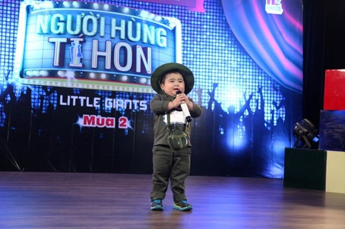 Nhật Hào bị móc điện thoại trong đám tang Minh Thuận - ảnh 2