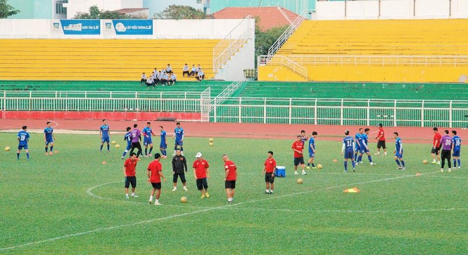 Công Phượng lao vào tập luyện để quên sầu - ảnh 2