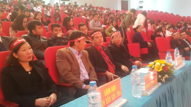 Náo nhiệt Chủ Nhật Đỏ trên Đất Tổ - ảnh 3