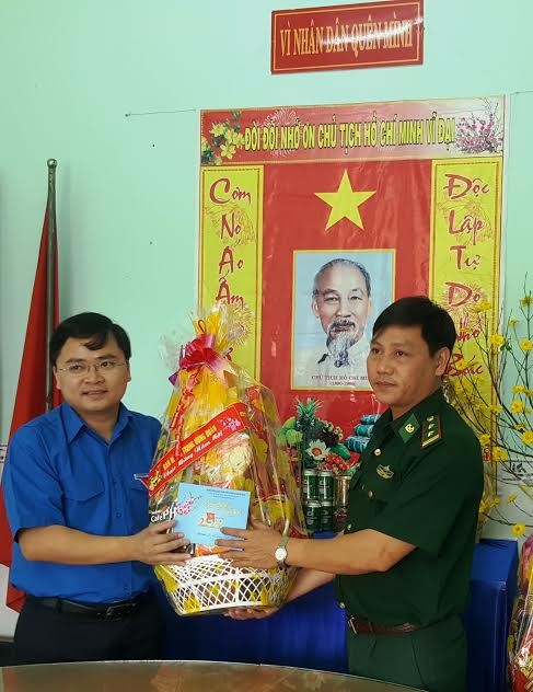 T.Ư Đoàn mang Tết đến vùng xa Cà Mau - ảnh 2