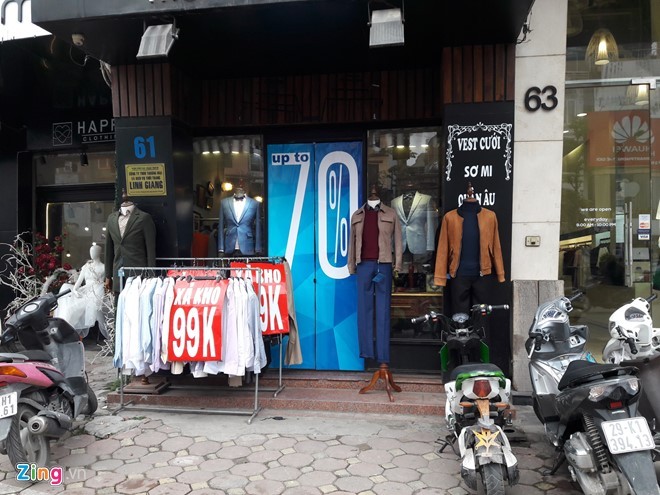Hàng loạt shop thời trang đua giảm giá sốc dịp Tết - ảnh 1