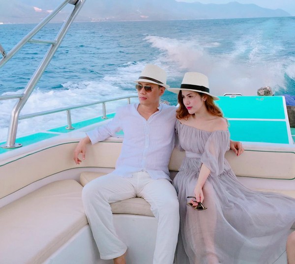 Việt Anh 'Chạy án' khoe ảnh con trai mới sinh - ảnh 3