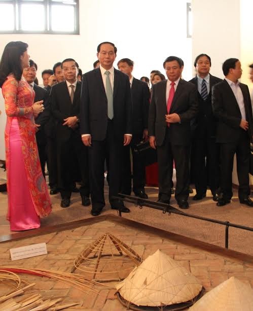 Bảo tàng Dân tộc học Việt Nam là điểm tham quan du lịch hàng đầu - ảnh 1