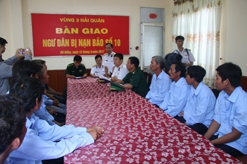 Ngư dân 3 tàu cá bị chìm kể chuyện được cứu sống trong bão - ảnh 2