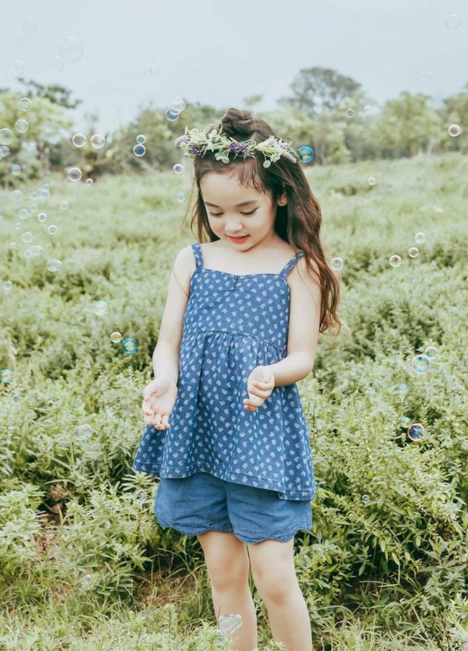 Diễn viên nhí ‘Ngược chiều nước mắt’ đẹp như thiên thần - ảnh 2