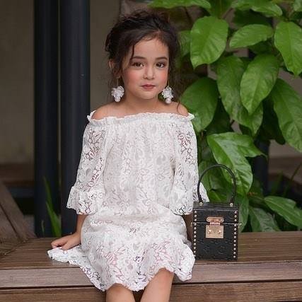 Diễn viên nhí ‘Ngược chiều nước mắt’ đẹp như thiên thần - ảnh 11