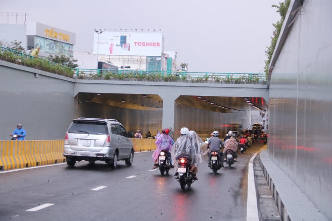 Hầm chui trăm tỉ phục vụ APEC đã thông xe - ảnh 2