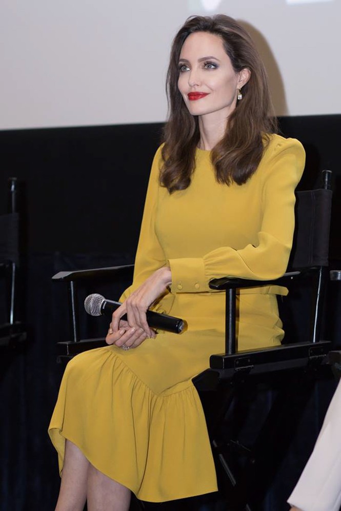 Ca sĩ Hà Phương gặp gỡ riêng minh tinh Angelina Jolie ở Hollywood - ảnh 2