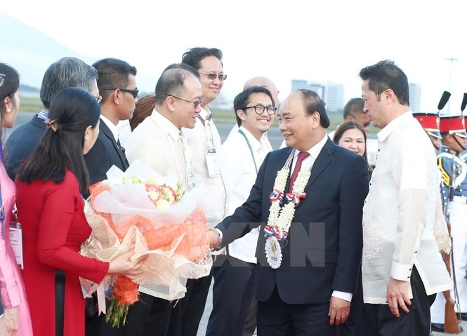 Thủ tướng Nguyễn Xuân Phúc dự Hội nghị Cấp cao ASEAN tại Philippines - ảnh 7