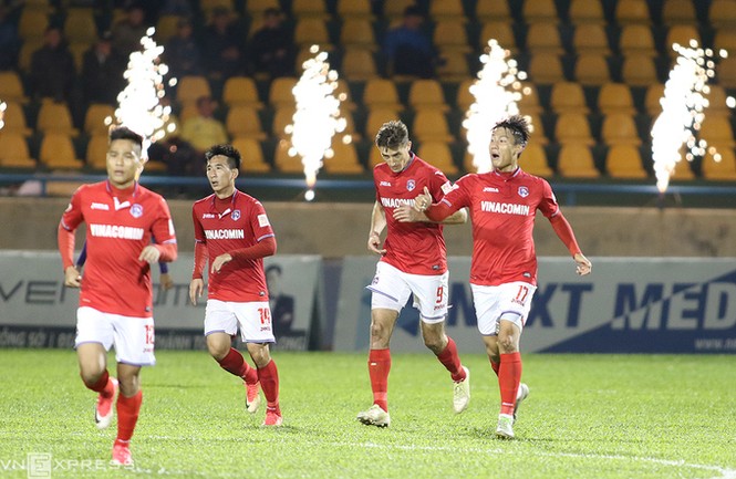 Cầu thủ Hà Nội khóc nức nở khi tuột chức vô địch V-League - ảnh 5
