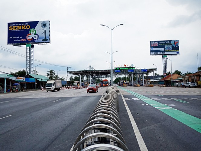 BOT Cai Lậy yên ắng sau ngày không thu phí - ảnh 1