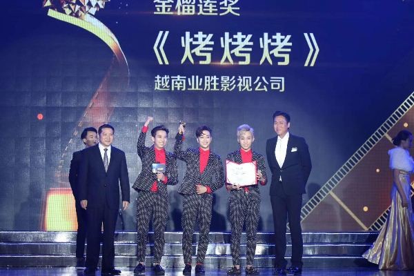 BẢN TIN showbiz 7/12: Trấn Thành nói ‘không liên quan’ vụ Lê Giang- Duy Phương - ảnh 5