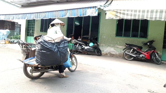 Ẩn họa cháy nổ ở 'xóm phế liệu' nằm giữa khu dân cư tại TPHCM - ảnh 3